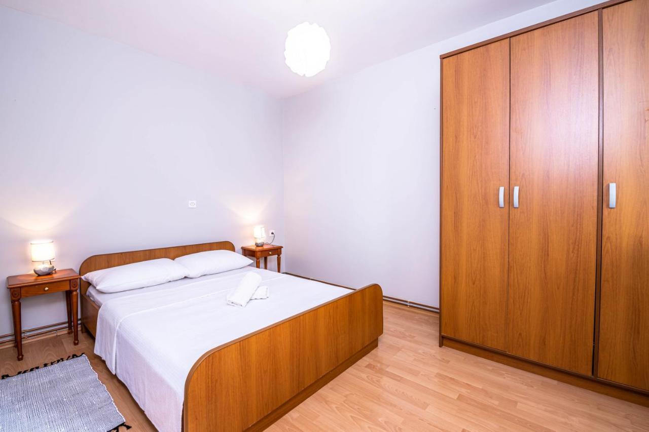 Apartman Lara Rijeka Bagian luar foto
