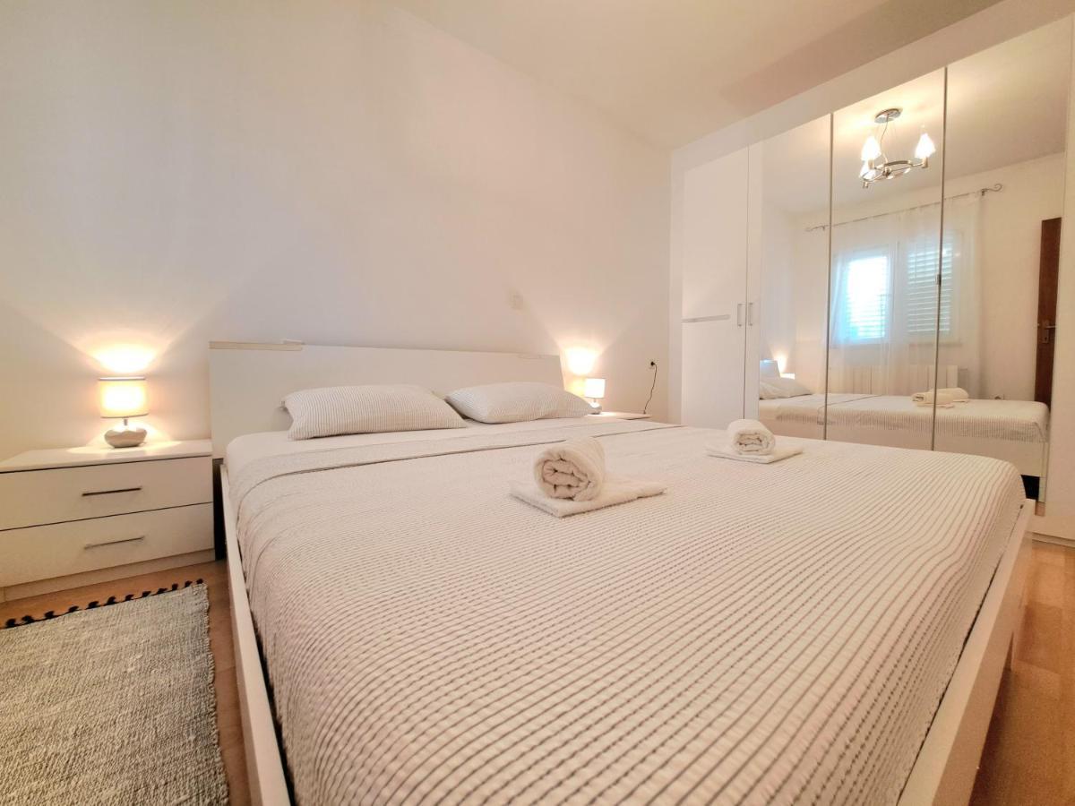 Apartman Lara Rijeka Bagian luar foto